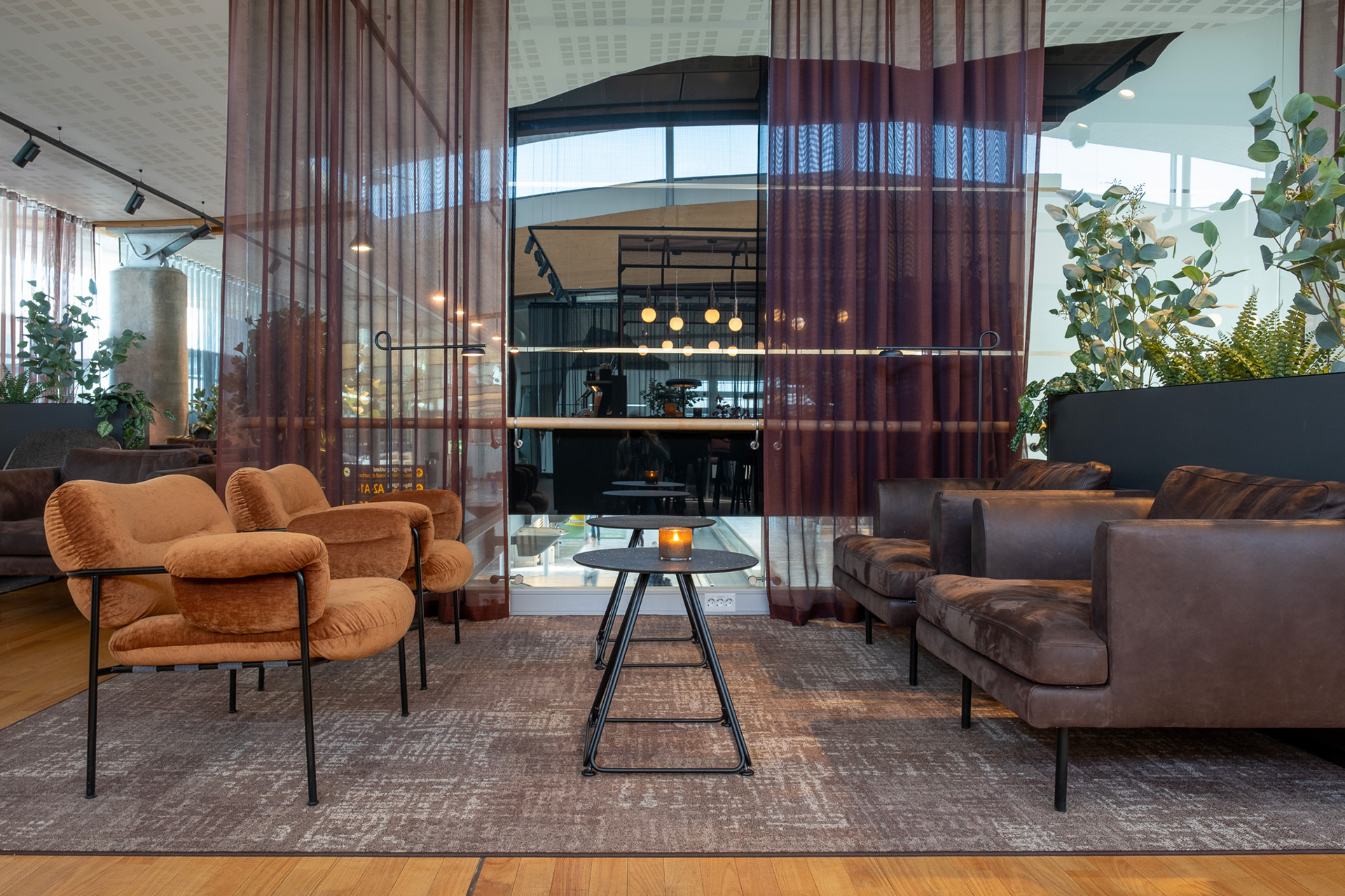 Moderne interiørdesign av metropolis studio