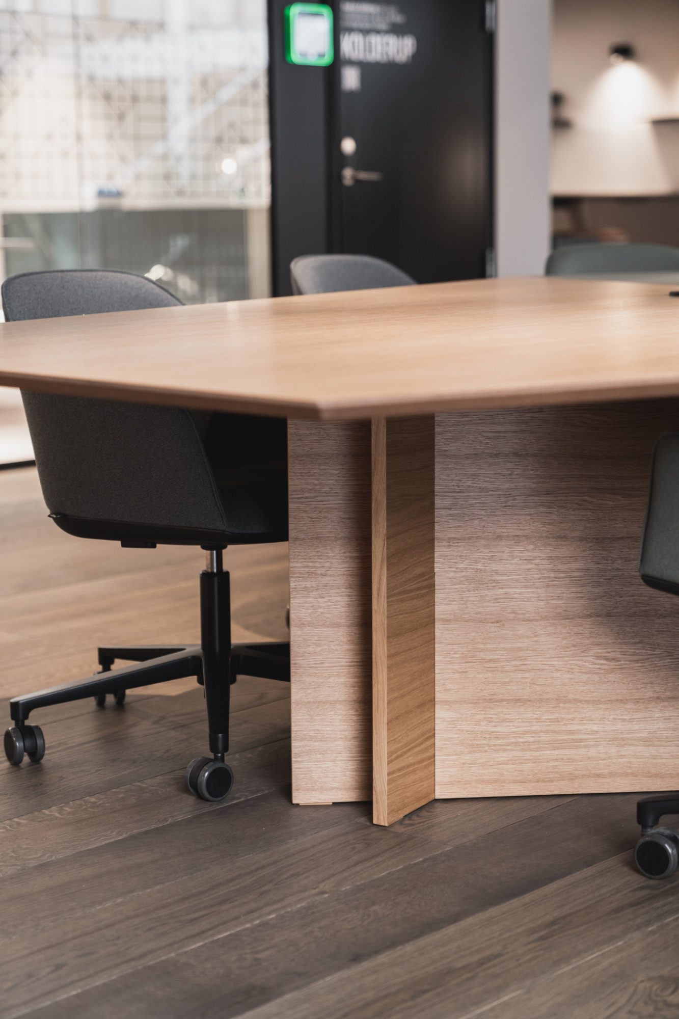 Moderne møbeldesign fra Metropolis